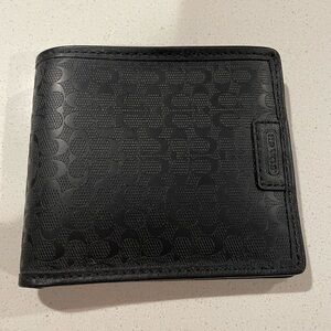 New Coach Men’s Wallet Billfold in Signature Canvas in Black Pattern